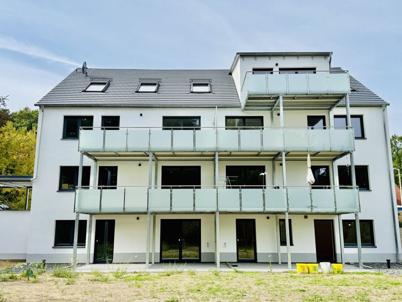 Das sanierte Haus von der Gartenseite